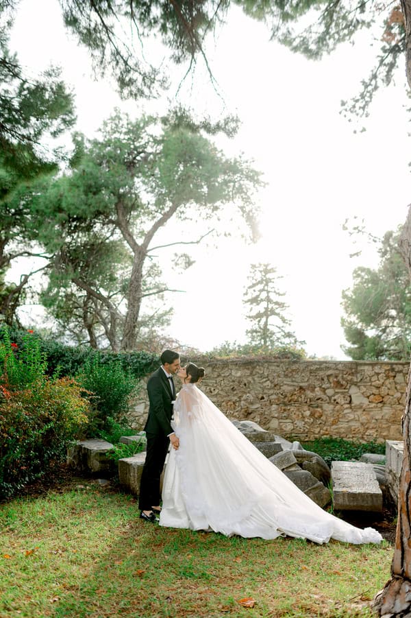 Chic Autumn Wedding White Details