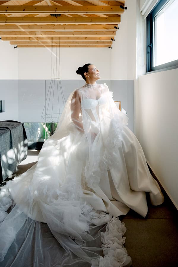 Chic Autumn Wedding White Details