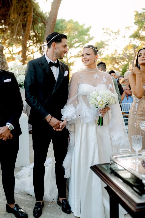Chic Autumn Wedding White Details