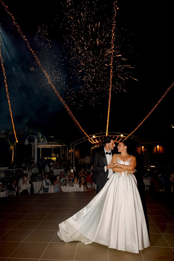 Chic Autumn Wedding White Details