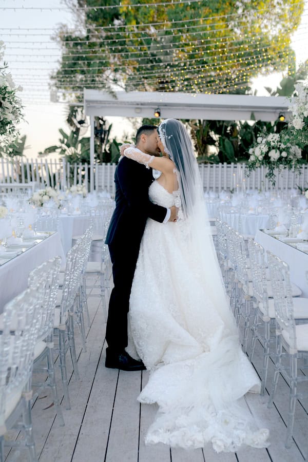 Dreamy Seaside Wedding White Decoration