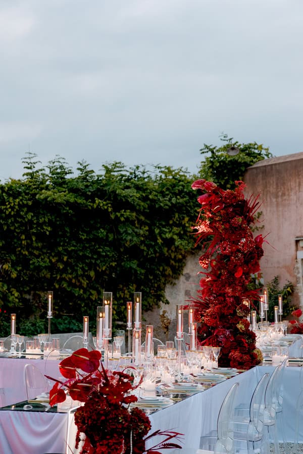 Edgy Modern Styled Shoot Crete Red Florals