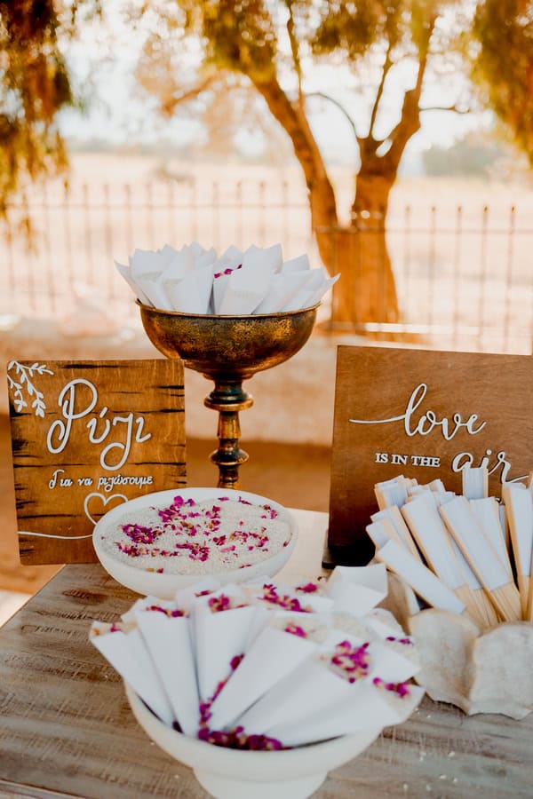 Elegant White Wedding Decoration Floral Arrangements