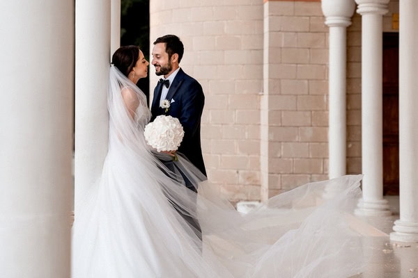 Romantic autumn wedding in Larnaca with white blooms and dusty pink details | Natalia & Konstantinos