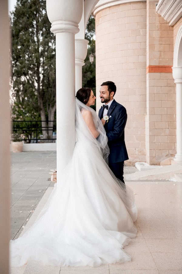 Romantic Autumn Wedding Larnaca White Dusty Pink Flowers
