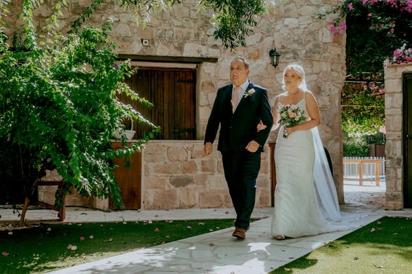 Romantic Destination Wedding Roses Lisianthus
