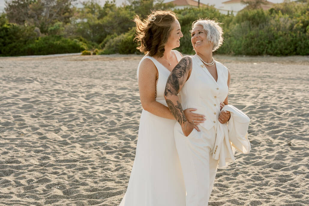 Romantic spring wedding in Rhodes with rustic chic details | Cheryl & Lynsey