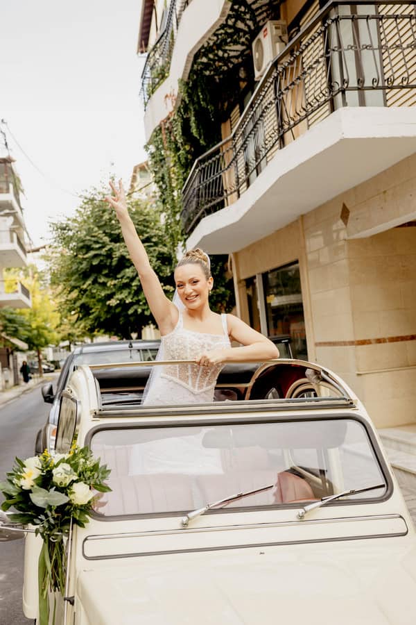 Romantic Wedding Larissa Chic Details
