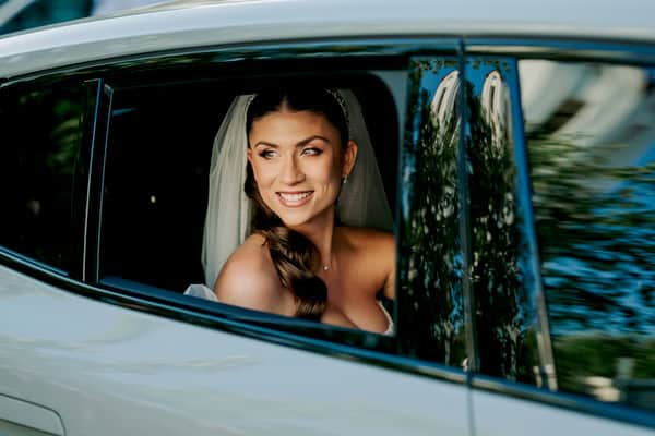 Chic White Floral Wedding Larissa