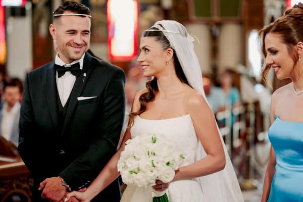 Chic White Floral Wedding Larissa