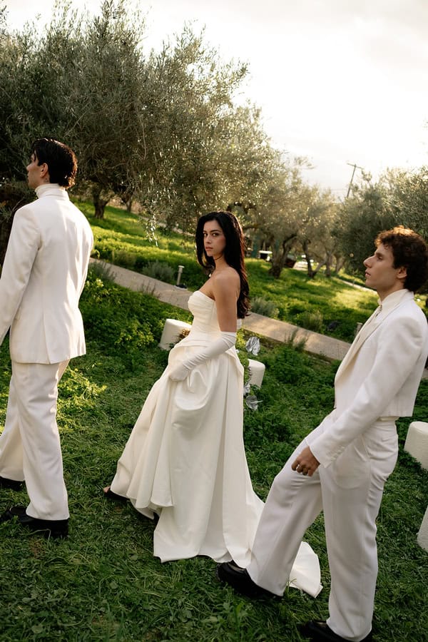 Modern Wedding Inspiration Silo Sage Dreamy Draping Showstopping Florals