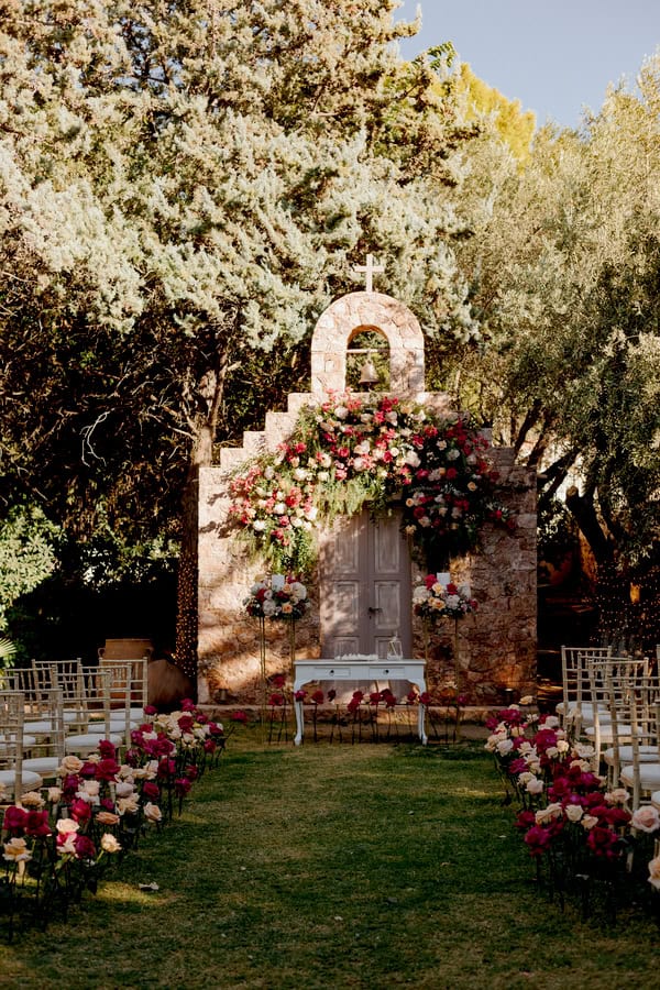 Romantic Fuchsia Wedding Stylish Details