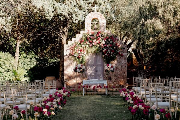 Romantic Fuchsia Wedding Stylish Details