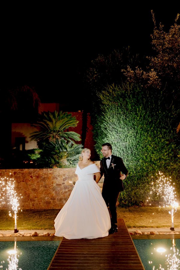 Romantic Fuchsia Wedding Stylish Details