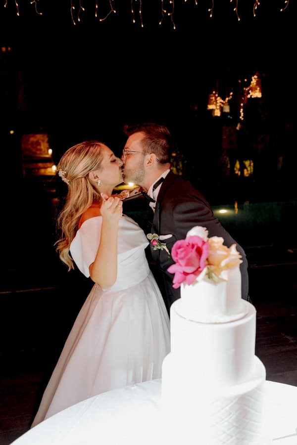 Romantic Fuchsia Wedding Stylish Details
