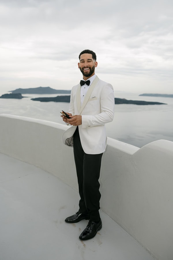 Stylish Spring Wedding Santorini Caldera Views