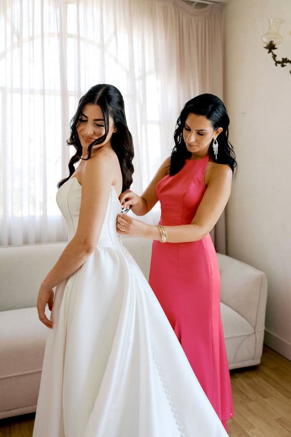 Timeless Minimal Wedding Refined White Green Details