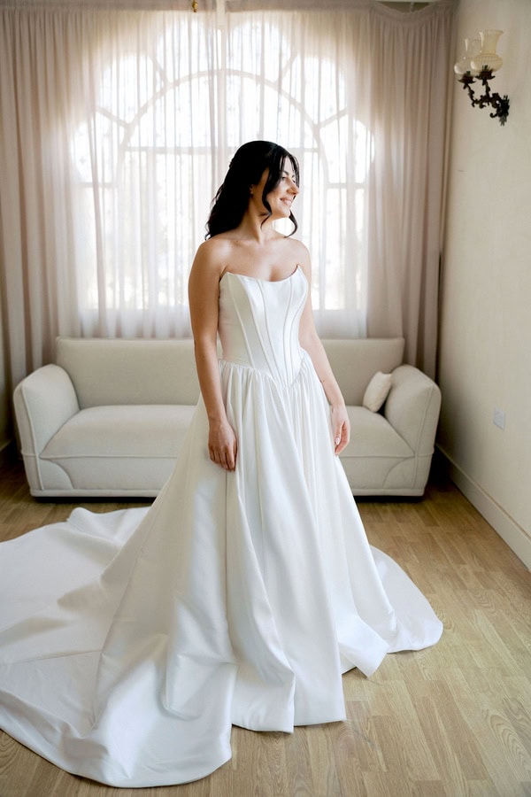 Timeless Minimal Wedding Refined White Green Details
