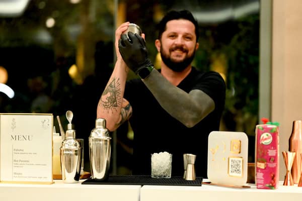 Wedding Bar Catering In Athens With Signature Cocktails By Minutes Bar