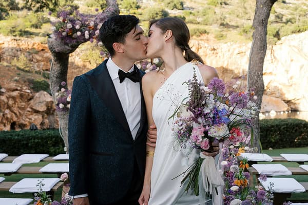 Romantic garden chic wedding inspiration with dreamy spring florals