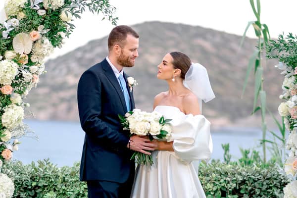 Romantic seaside wedding in Athens with white roses and Aegean-inspired details | Kate & Anastasis