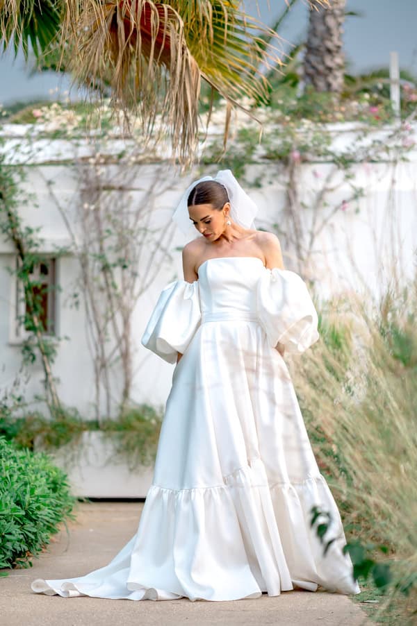 Romantic Seaside Wedding Athens White Roses Aegean Inspired Details