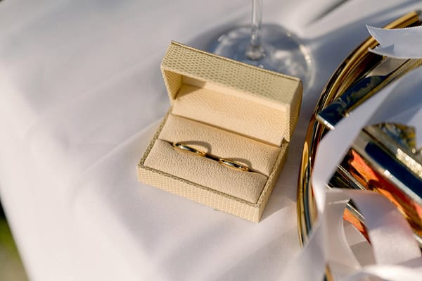 Romantic Summer Wedding Athens Vibrant Yellow Details
