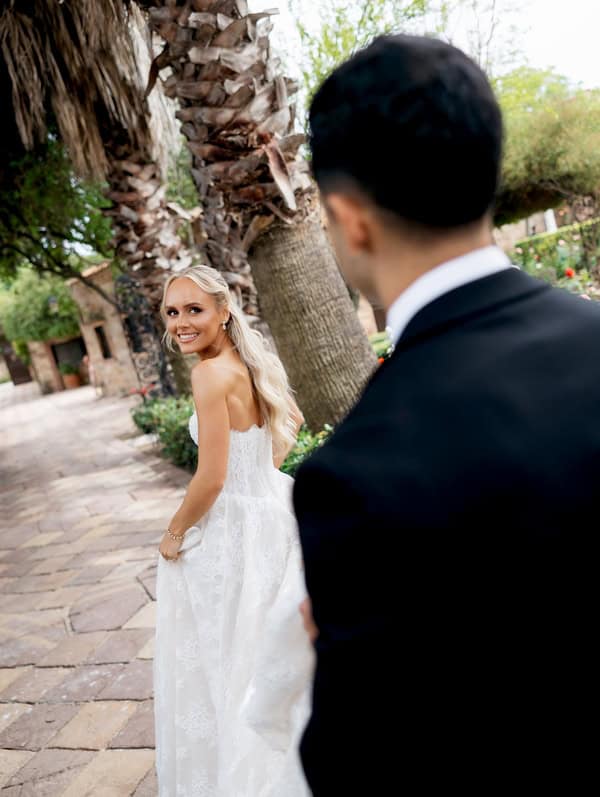 Romantic Wedding Chios Pastel Flowers Antique Gold Details