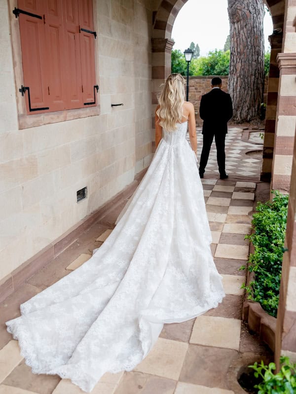 Romantic Wedding Chios Pastel Flowers Antique Gold Details