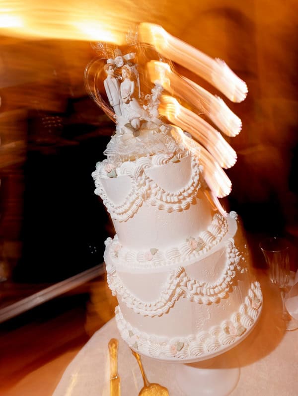 Romantic Wedding Chios Pastel Flowers Antique Gold Details