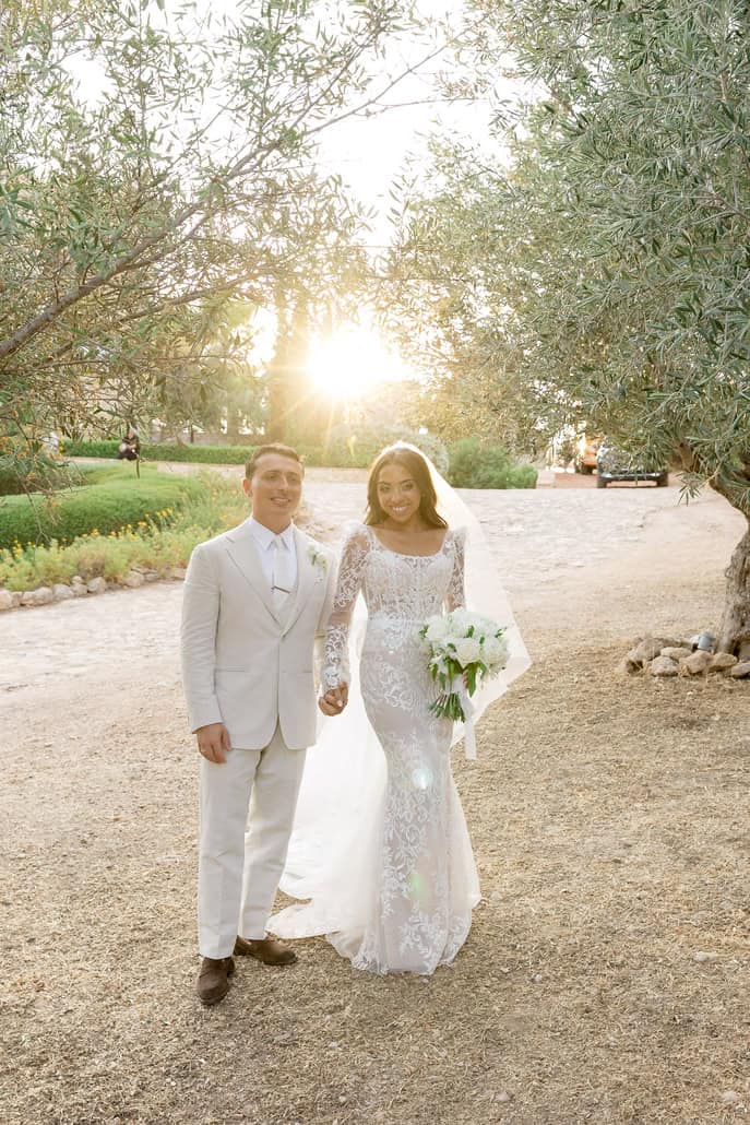 Timeless destination wedding in Athens with elegant white florals  | Georgette & Andrew